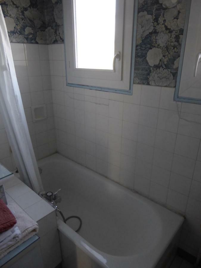 Chez Romy Villa Amilly  ภายนอก รูปภาพ
